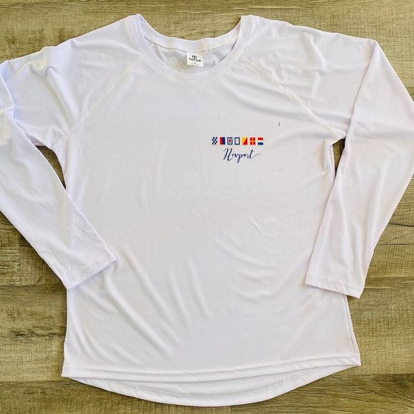 NEW w/o TAGS Vapor long sleeve rash guard with Newport, RI in signal flags - Picture 3 of 6